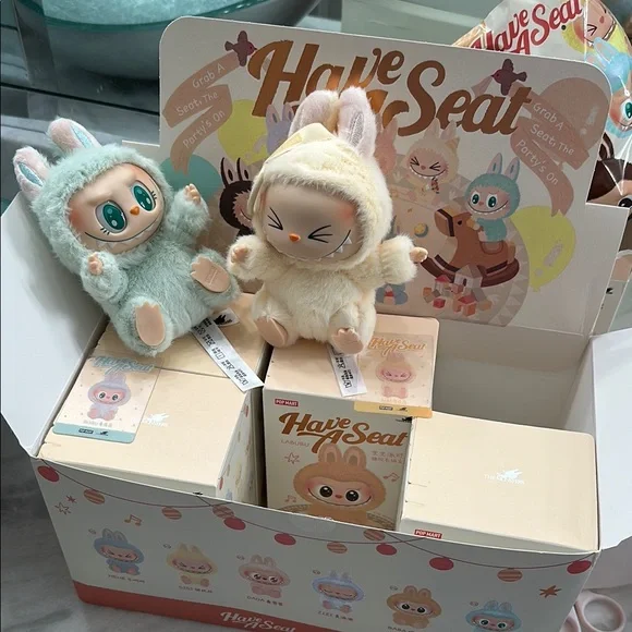 Adorable Have A Seat Labubu Plush Toy blind box - ZiZi only unopened - Picture 1 of 7